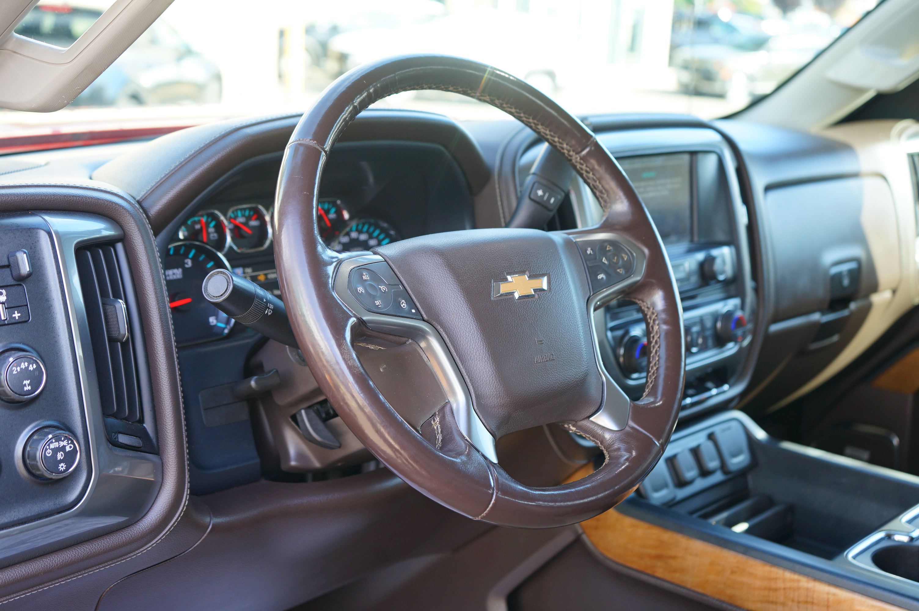 Used 2018 Chevrolet Silverado 2500 LTZ w/ Duramax Plus Package AWD/4WD image 16