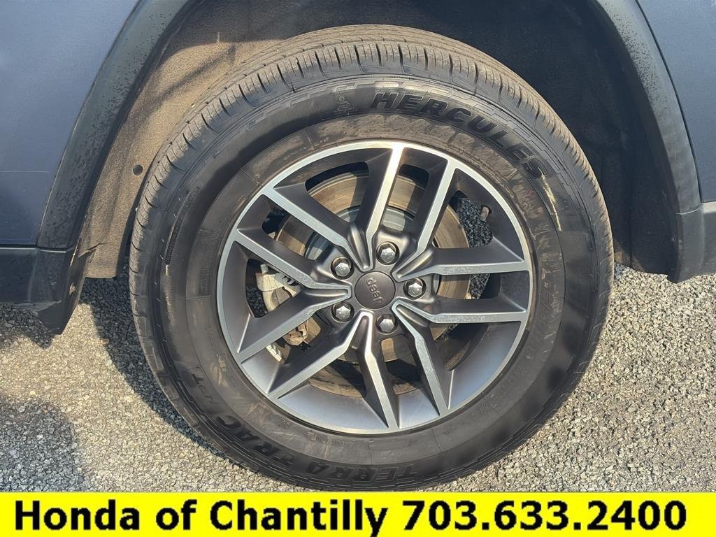 Used 2021 Jeep Grand Cherokee Limited AWD/4WD image 25