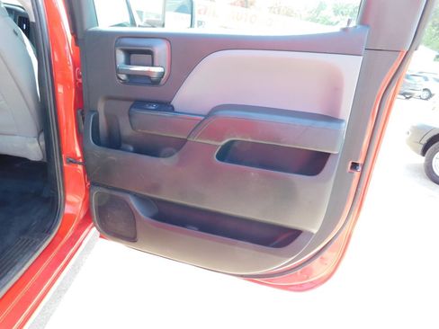 Used 2019 Chevrolet Silverado 2500 W/T AWD/4WD image 29