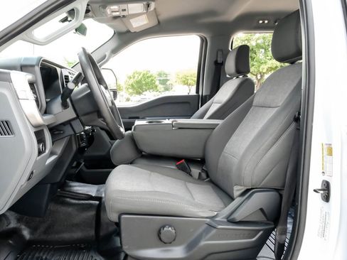 Used 2024 Ford F250 XL w/ XL Driver Assist Package AWD/4WD image 4