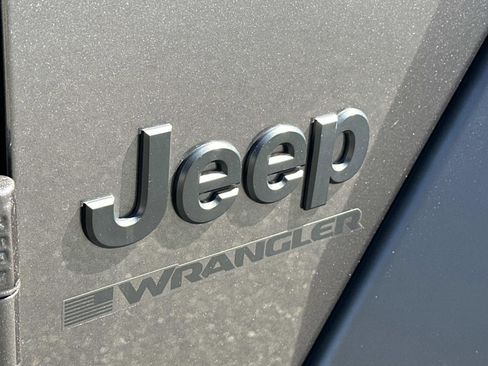 Used 2024 Jeep Wrangler Unlimited Sport image 28