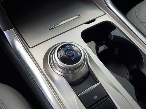 Certified 2021 Ford Explorer XLT w/ Equipment Group 202A image 30