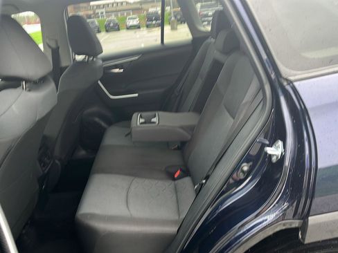 Used 2025 Toyota RAV4 XLE AWD/4WD image 24