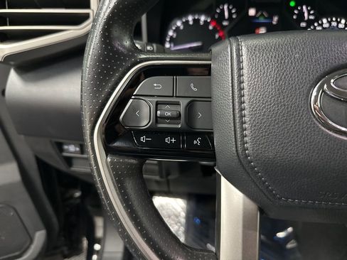 Used 2024 Toyota Tundra SR5 w/ SR5 Convenience Package AWD/4WD image 17