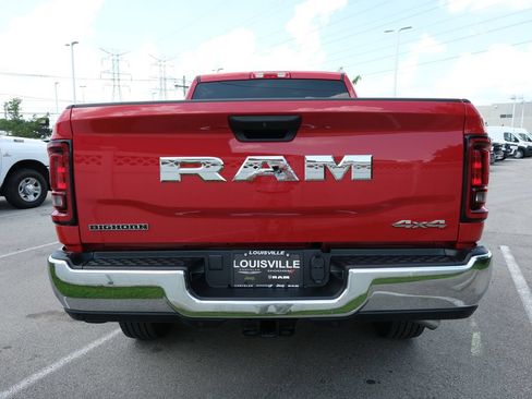 Used 2026 RAM 2500 Big Horn AWD/4WD image 8