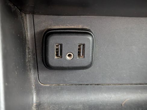 Used 2021 Chevrolet Colorado W/T image 14