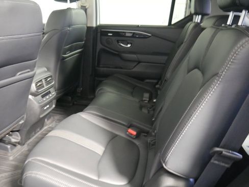 Certified 2023 Honda Pilot Touring image 13