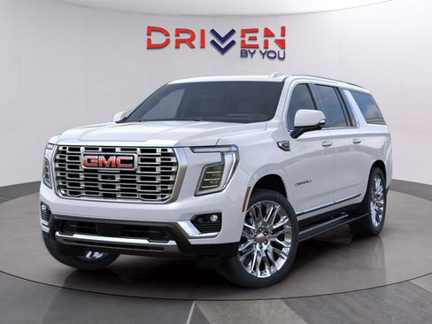 New 2026 GMC Yukon XL Denali w/ Denali Reserve Package image 8