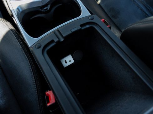 Used 2015 Cadillac SRX Luxury w/ Driver Awareness Package image 34