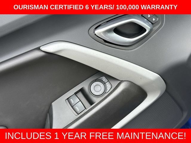 Used 2022 Chevrolet Camaro LT RWD image 16