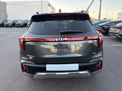New 2026 Kia Seltos SX w/ SX Sunroof Package image 4