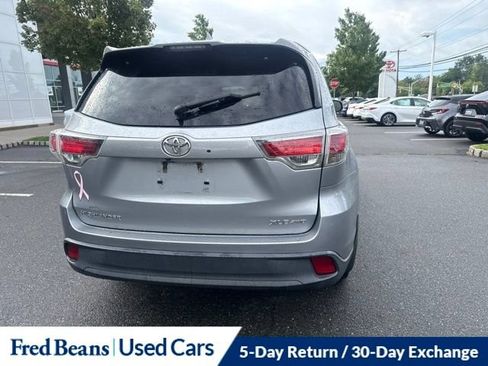 Used 2016 Toyota Highlander XLE AWD/4WD image 9