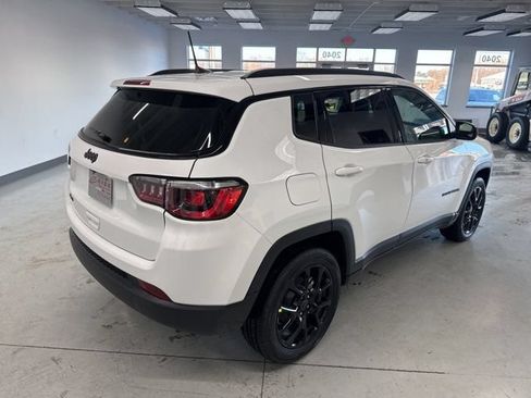 New 2026 Jeep Compass Latitude AWD/4WD image 8