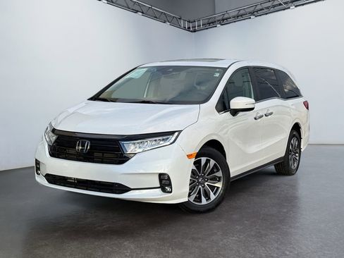 Used 2021 Honda Odyssey EX-L image 2