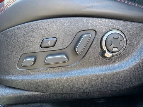 Used 2022 Genesis GV70 3.5T Sport w/ Sport Prestige Package AWD/4WD image 15