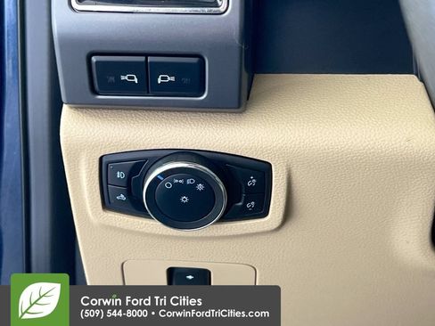 Used 2020 Ford F250 XLT w/ XLT Premium Package AWD/4WD image 19