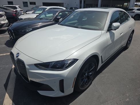Used 2026 BMW i4 eDrive40 RWD image 3
