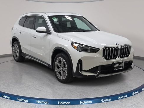 Used 2026 BMW X1 xDrive28i w/ Technology Package AWD/4WD image 3