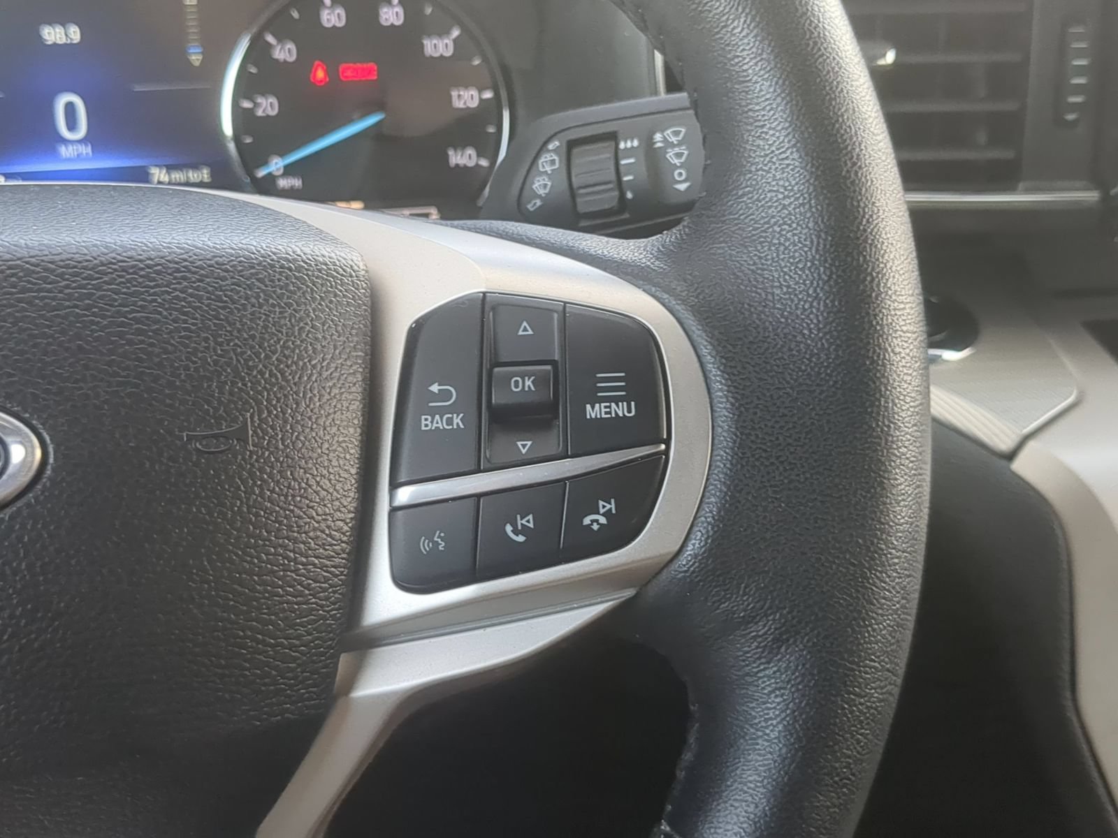 Used 2023 Ford Explorer XLT w/ Equipment Group 202A AWD/4WD image 18