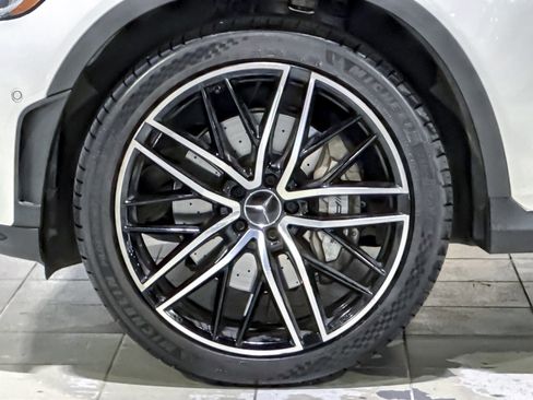 Used 2022 Mercedes-Benz GLC 43 AMG 4MATIC image 11