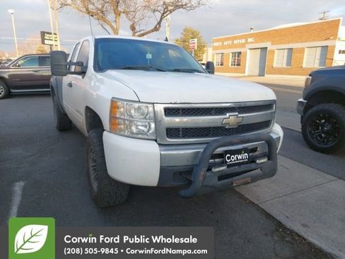 Used 2010 Chevrolet Silverado 1500 LS image 3