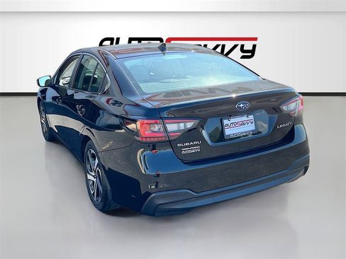 Used 2022 Subaru Legacy Limited w/ Popular Package #3 image 5