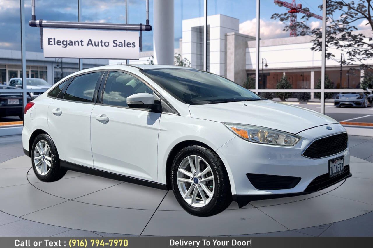 Used 2015 Ford Focus SE FWD image 3