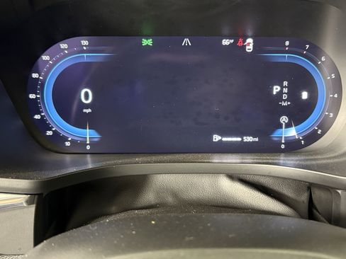 Used 2023 Volvo XC60 B5 Core image 23