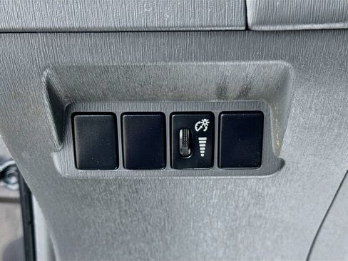 Used 2014 Toyota Prius V Three FWD image 10