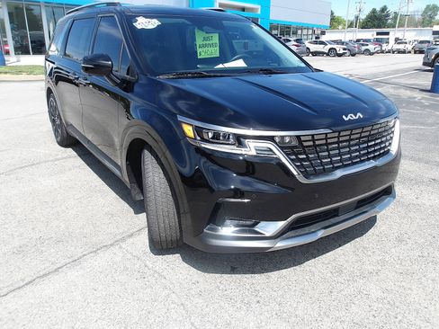 Used 2024 Kia Carnival SX Prestige FWD image 1