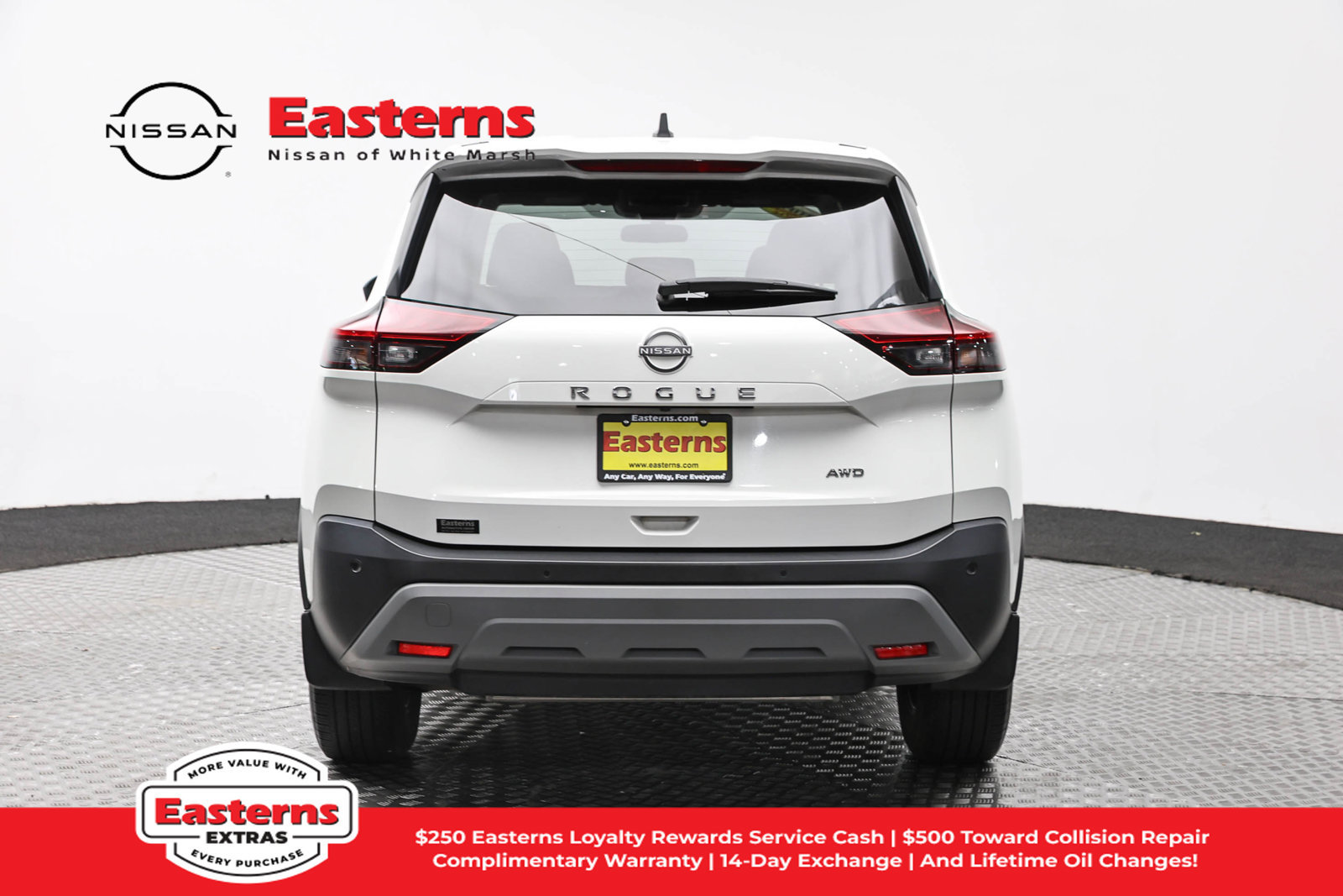 Used 2023 Nissan Rogue S AWD/4WD image 6