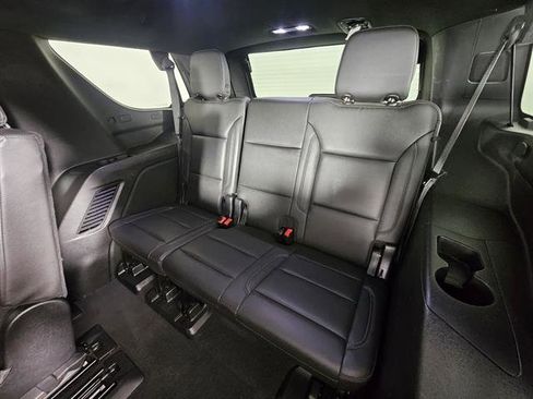 Used 2021 Chevrolet Tahoe Z71 image 28