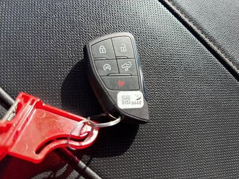 Used 2023 GMC Sierra 1500 AT4 w/ Technology Package image 32