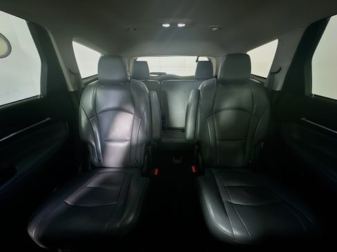 Used 2018 Buick Enclave Essence FWD image 30