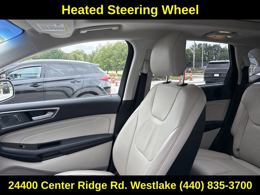 Used 2019 Ford Edge Titanium w/ Equipment Group 301A AWD/4WD image 20