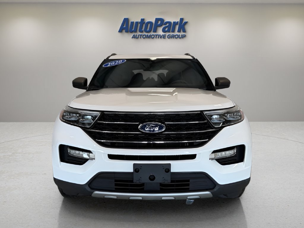 Used 2020 Ford Explorer XLT w/ Equipment Group 202A AWD/4WD image 2