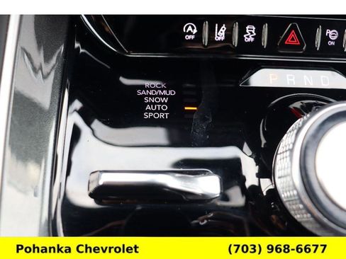 Used 2024 Jeep Wagoneer 4WD w/ Premium Group I image 19