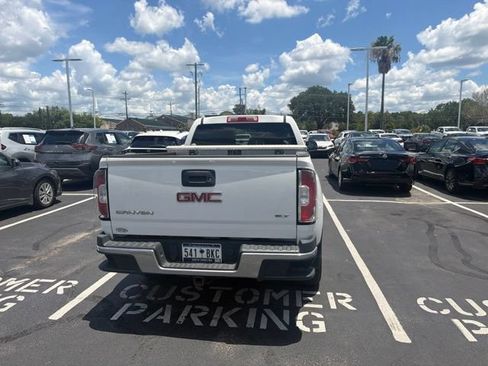 Used 2015 GMC Canyon SLT w/ Driver Alert Package AWD/4WD image 8