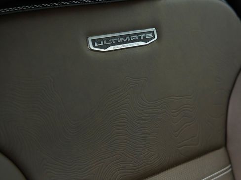 Used 2026 GMC Acadia Denali Ultimate w/ LPO, Floor Liner Package AWD/4WD image 25