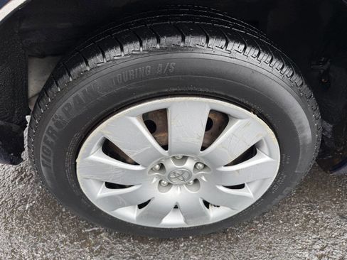 Used 2004 Toyota Corolla CE image 11