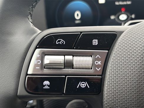 Certified 2025 Hyundai Ioniq 5 SE image 23