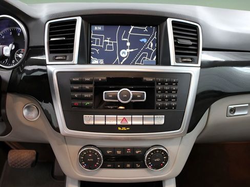 Used 2015 Mercedes-Benz ML 350 2WD image 31