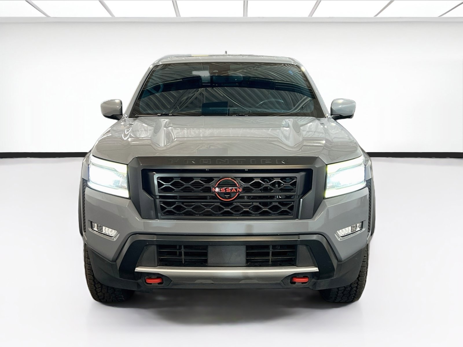 Used 2022 Nissan Frontier Pro-X w/ Pro-X Premium Package RWD image 2