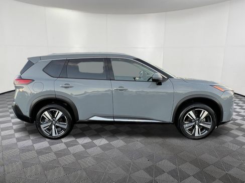 Used 2023 Nissan Rogue SL w/ SL Premium Package image 7