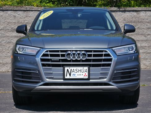 Used 2019 Audi Q5 2.0T Premium w/ Convenience Package AWD/4WD image 2