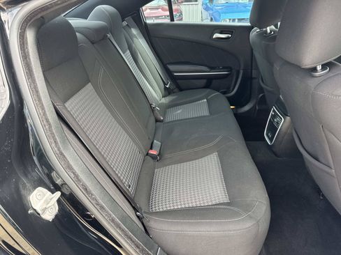 Used 2023 Dodge Charger SXT RWD image 9