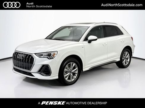 Used 2025 Audi Q3 2.0T Premium w/ Convenience Package image 1