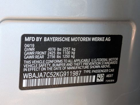 Used 2019 BMW 530i xDrive w/ Convenience Package image 18