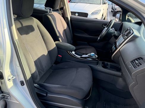 Used 2013 Nissan Leaf SV w/ LED & Quick Charge Pkg FWD image 18