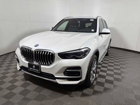 Certified 2023 BMW X5 xDrive40i w/ Premium Package image 3